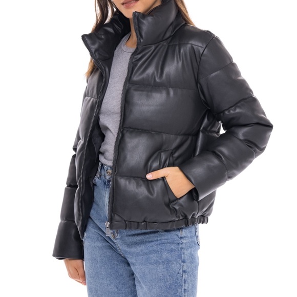Women’s black puffer jacket - Picture 1 of 9